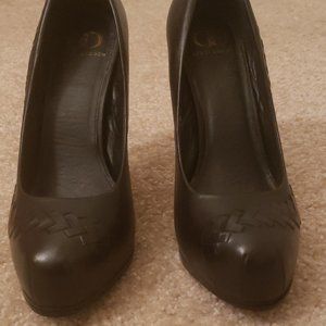 Kelsi Dagger Lola Pumps 9.5